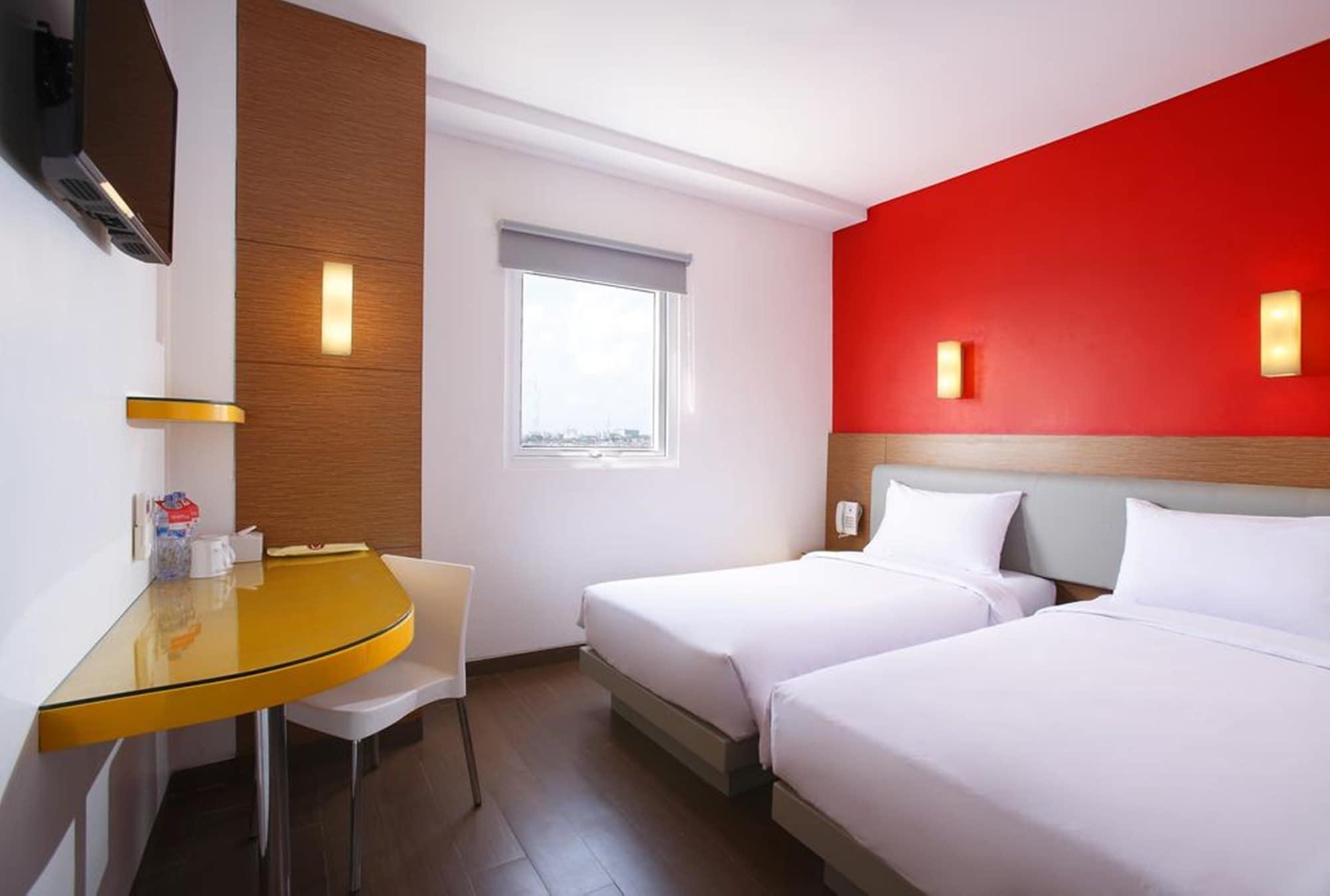 Amaris Hotel La Codefin Kemang Jakarta Exterior photo
