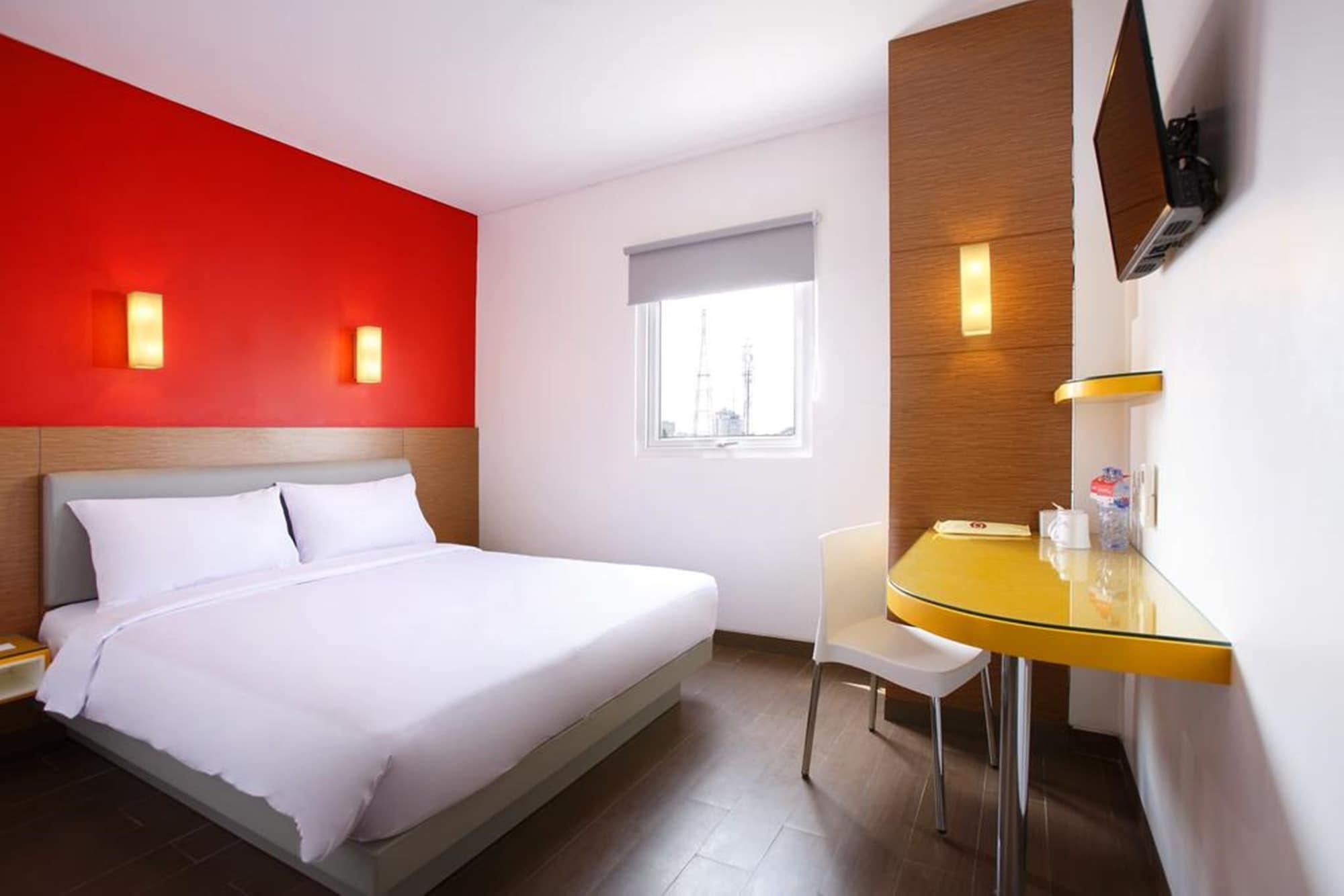 Amaris Hotel La Codefin Kemang Jakarta Exterior photo